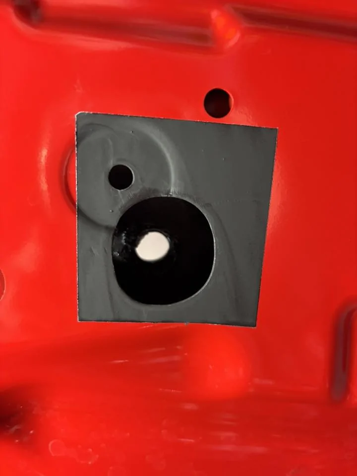 S650 Mustang Hood pin location 489992584_10162965670172429_4168210049243132730_n