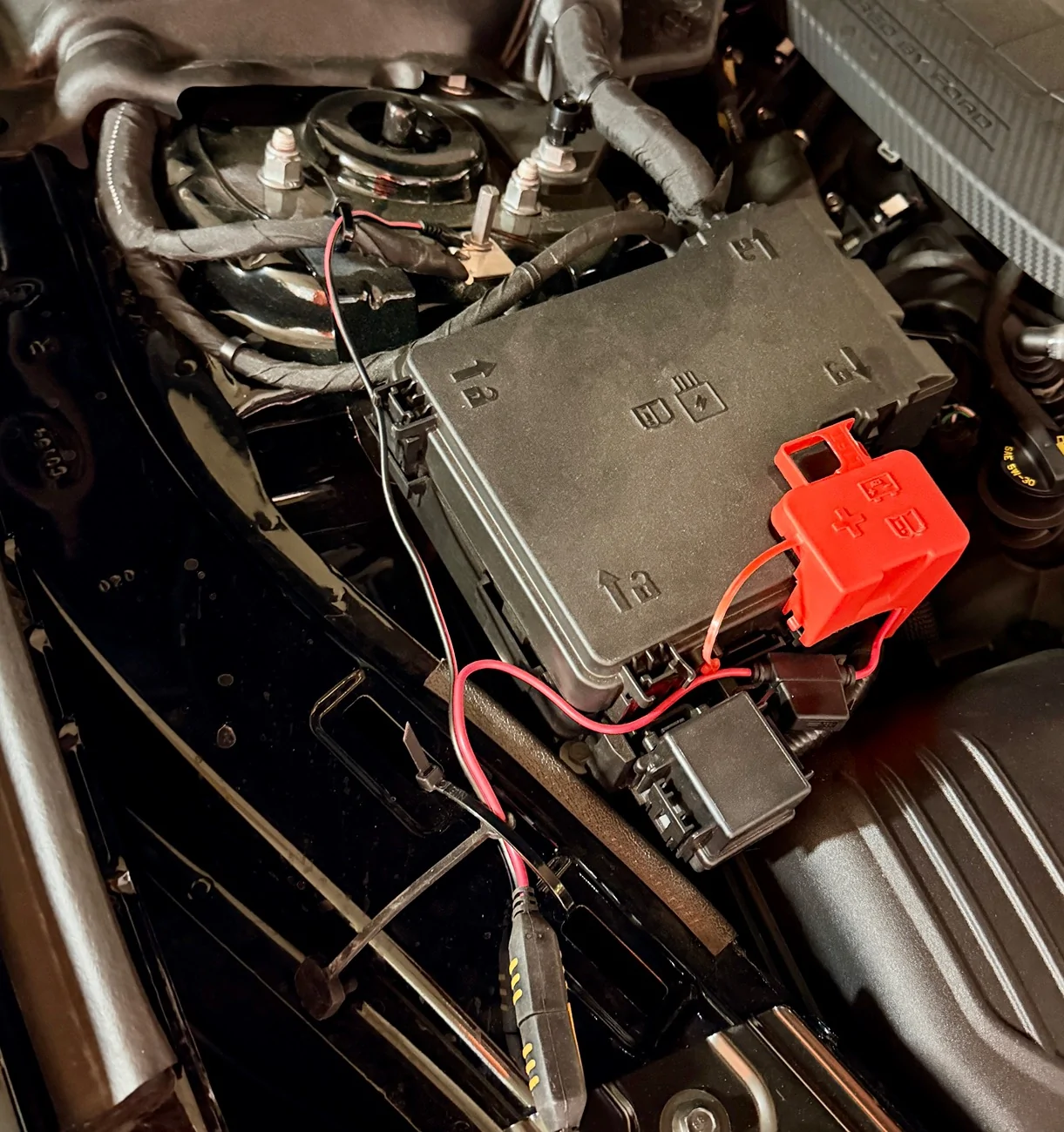 S650 Mustang Installed NOCO Gen 5 battery maintainer IMG_8869
