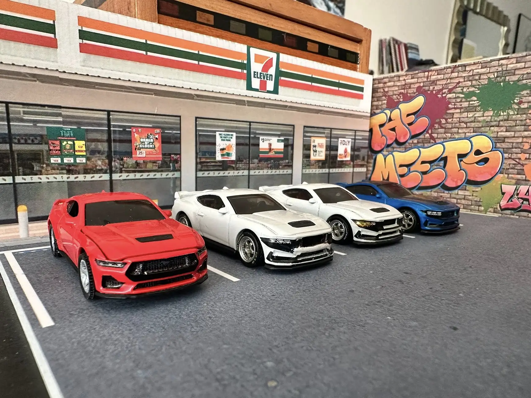 S650 Mustang First S650 2024 Ford Mustang Diecast! 1/18 Dark Horse in Carbonized Gray 1762380419671-x1