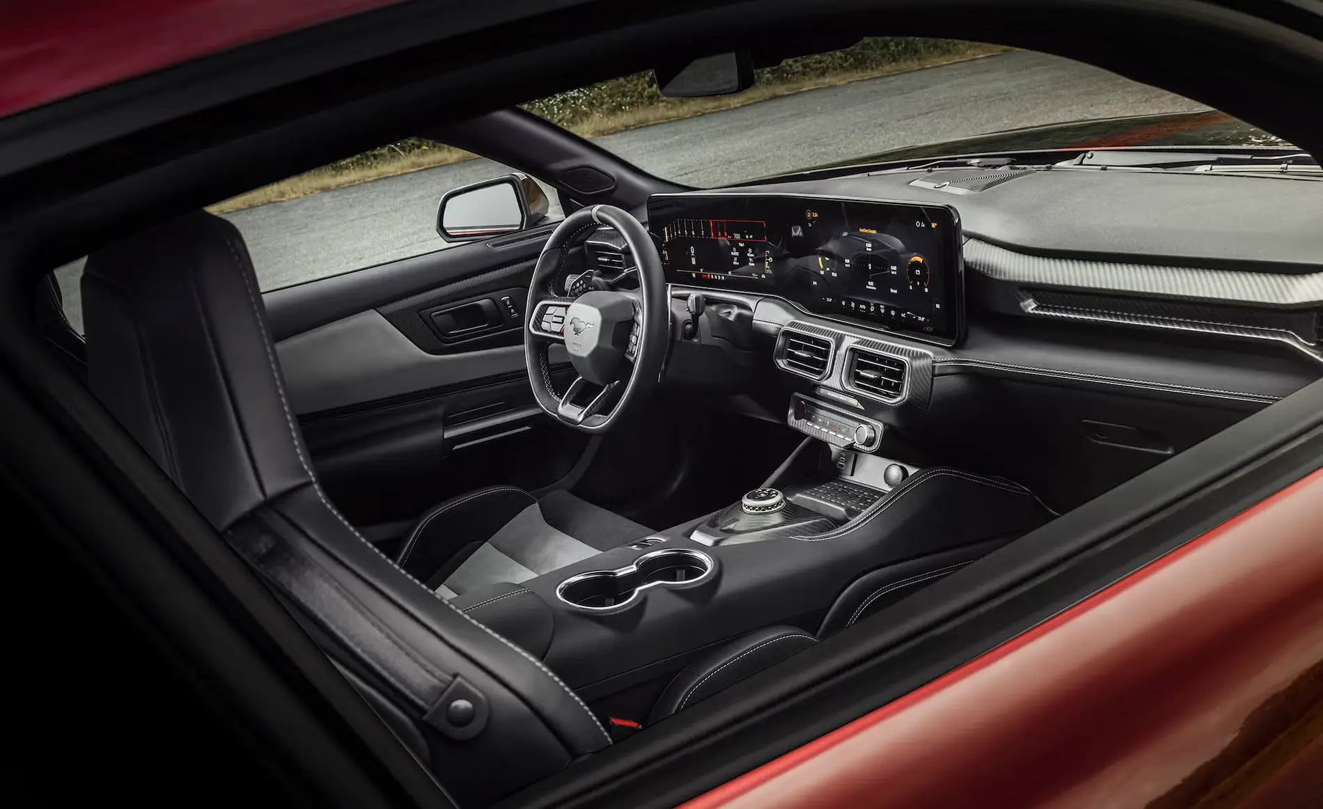 S650 Mustang Comparison Test: Mustang GTD Takes on 911 GT3 RS 1762433905120-ks