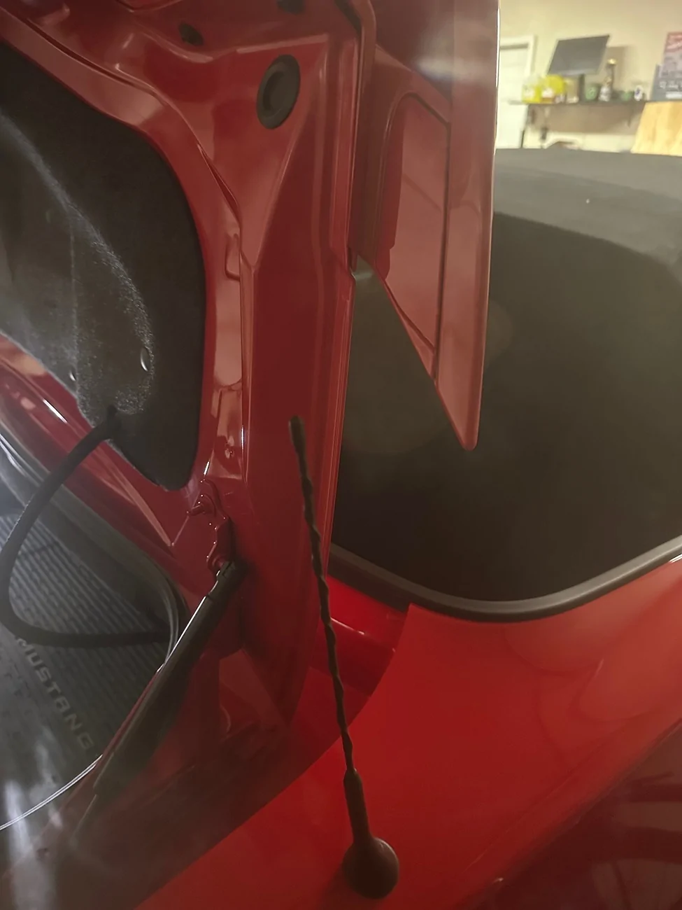 S650 Mustang Change spoiler to TrackPack Wing 1762658181726-5y