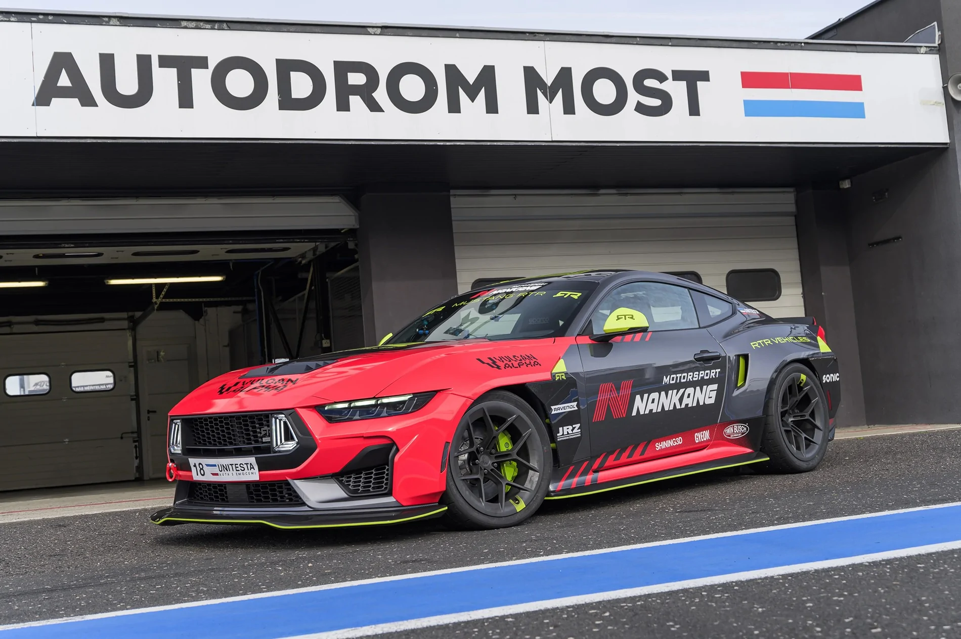 S650 Mustang RTR Vehicles and Misha Charoudin of Vulcan Alpha Collaborate on Mustang RTR Spec 5 Time Attack Build DSC1317