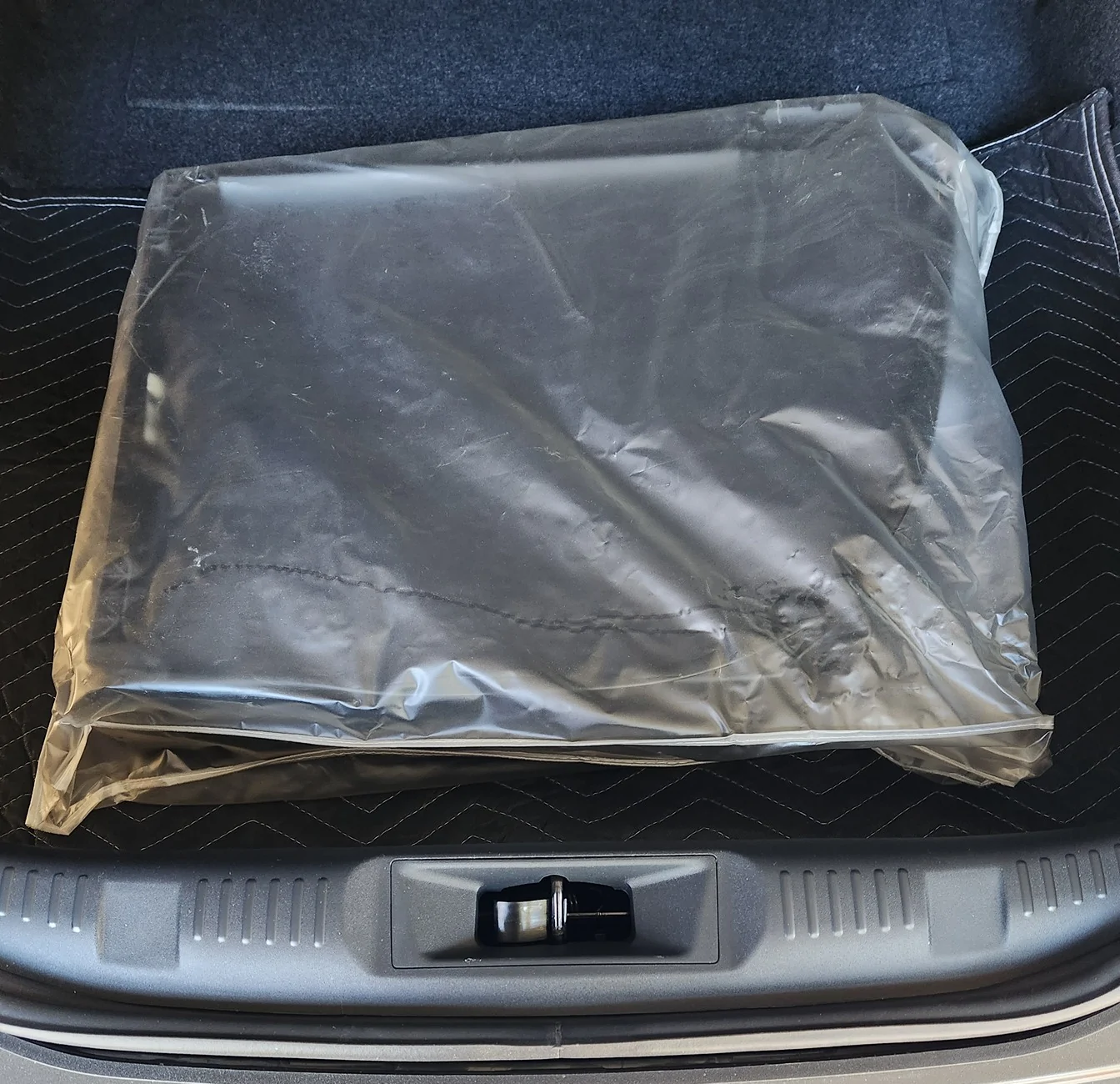 S650 Mustang Looky what arrived today - Convertible Wind Deflector screen cover