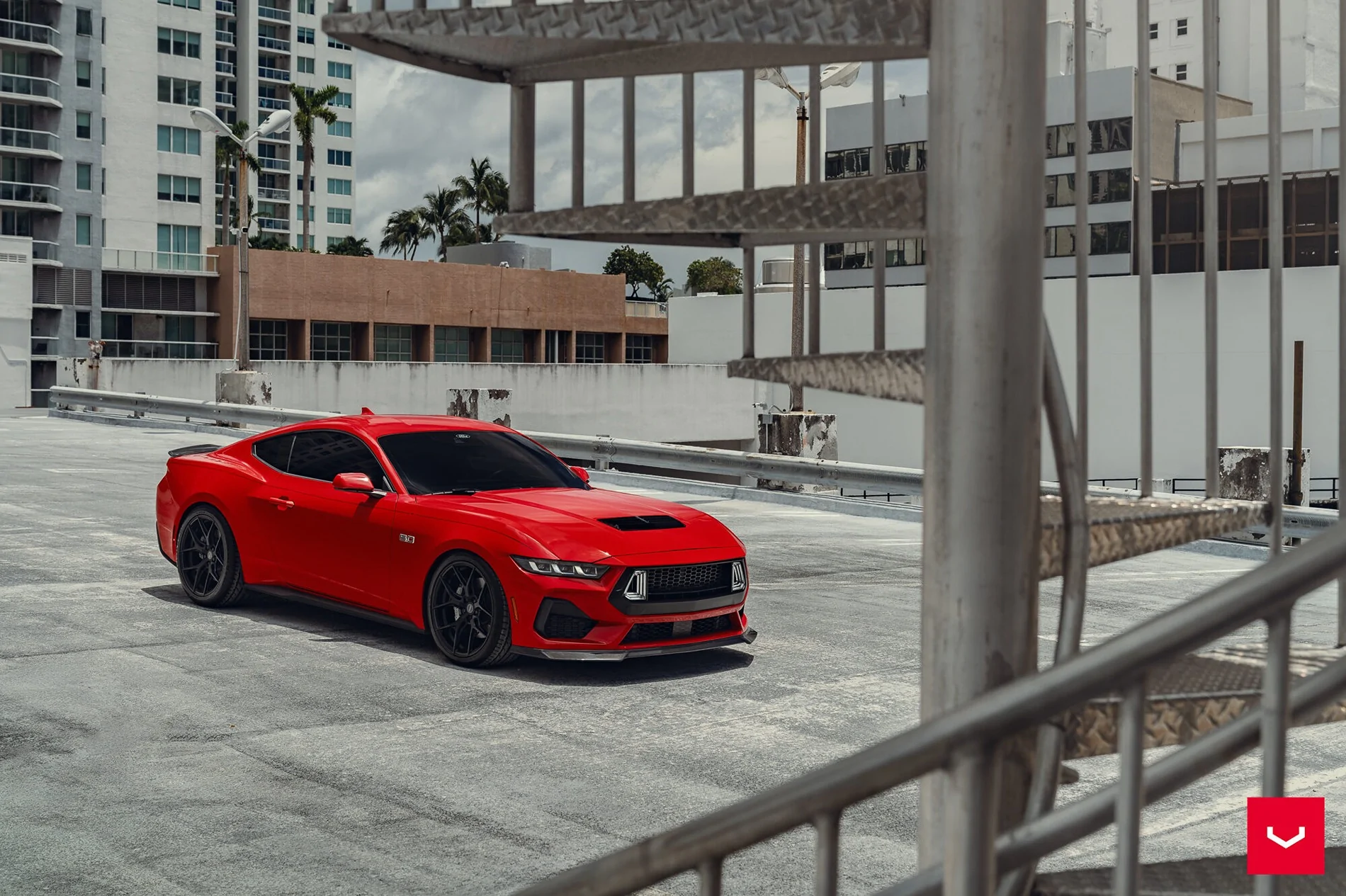 Ford-Mustang-GT-S650-Hybrid-Forged-Series-HF-5-©-Vossen-Wheels-2024-1010-2000x1332.webp