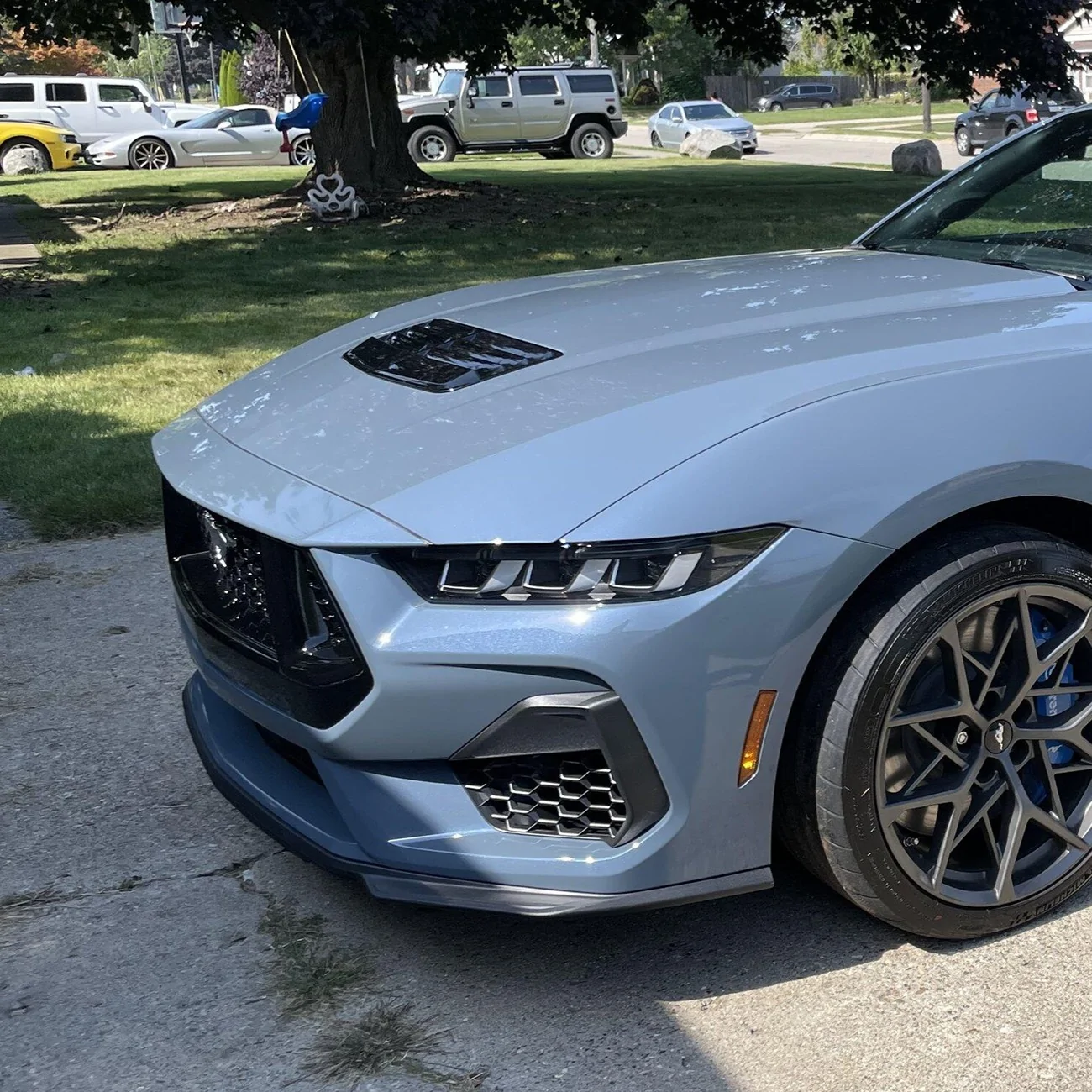 S650 Mustang Ford Front Chin Spoiler Installed! Comparison Pictures: stock vs. Ford Air Design Satin Black Front Splitter Lip 16390