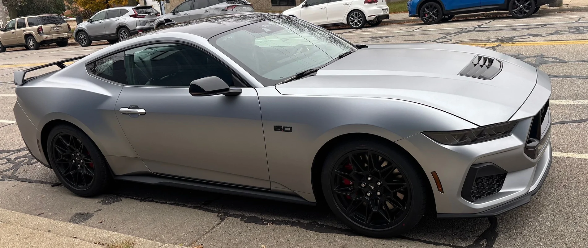 S650 Mustang 2026 finally delivered! Mustang outside Porter Pi