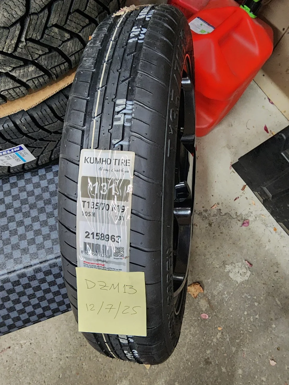 S650 Mustang [Sold]Modernspare spare tire Performance pack and Dark horse 20251207_180828