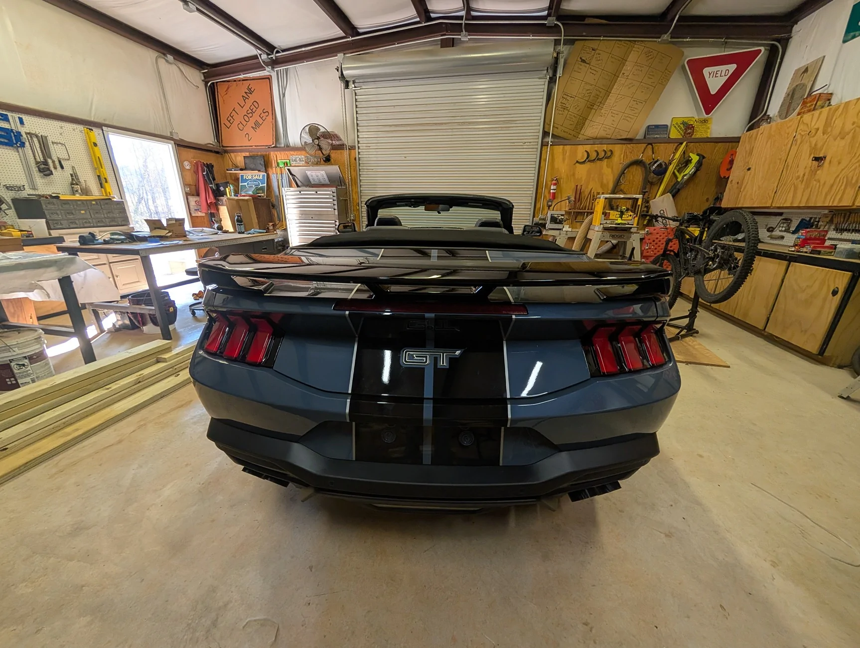 S650 Mustang Vapor Blue with White Strips? PXL_20251122_191303270 (1)