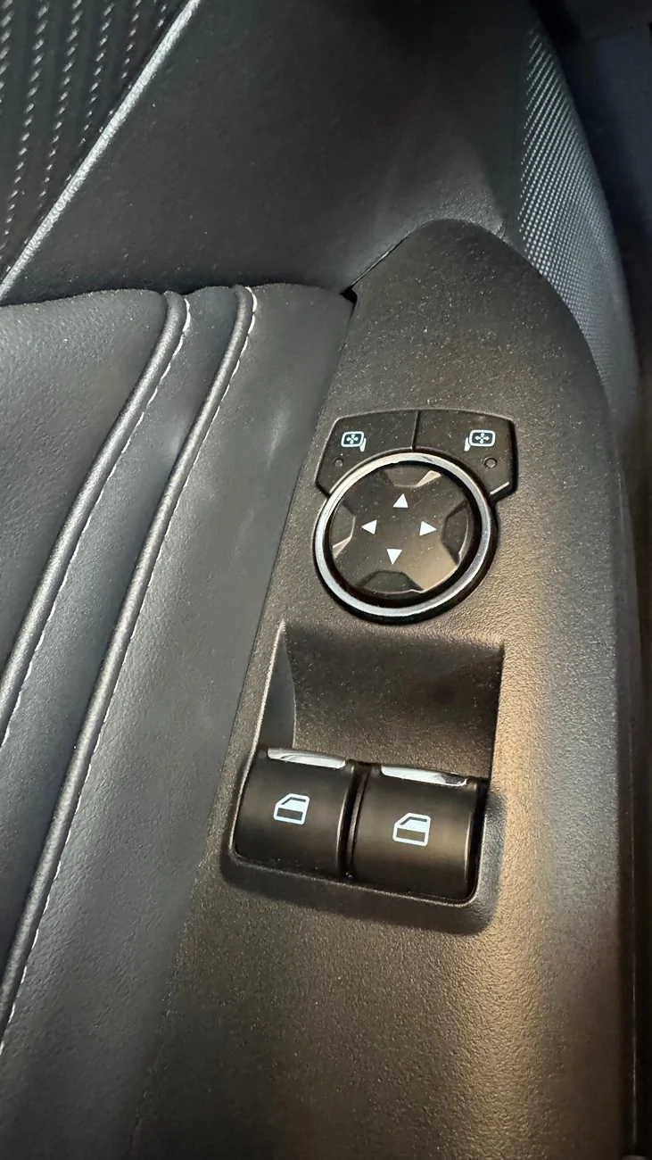 S650 Mustang Auto folding side mirrors IMG_3894