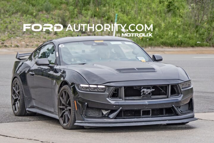 S650 Mustang Ford to reveal all-new road-going race car on January 15... GT500 successor?! ust-2025-Exterior-007-front-three-quarters-720x480
