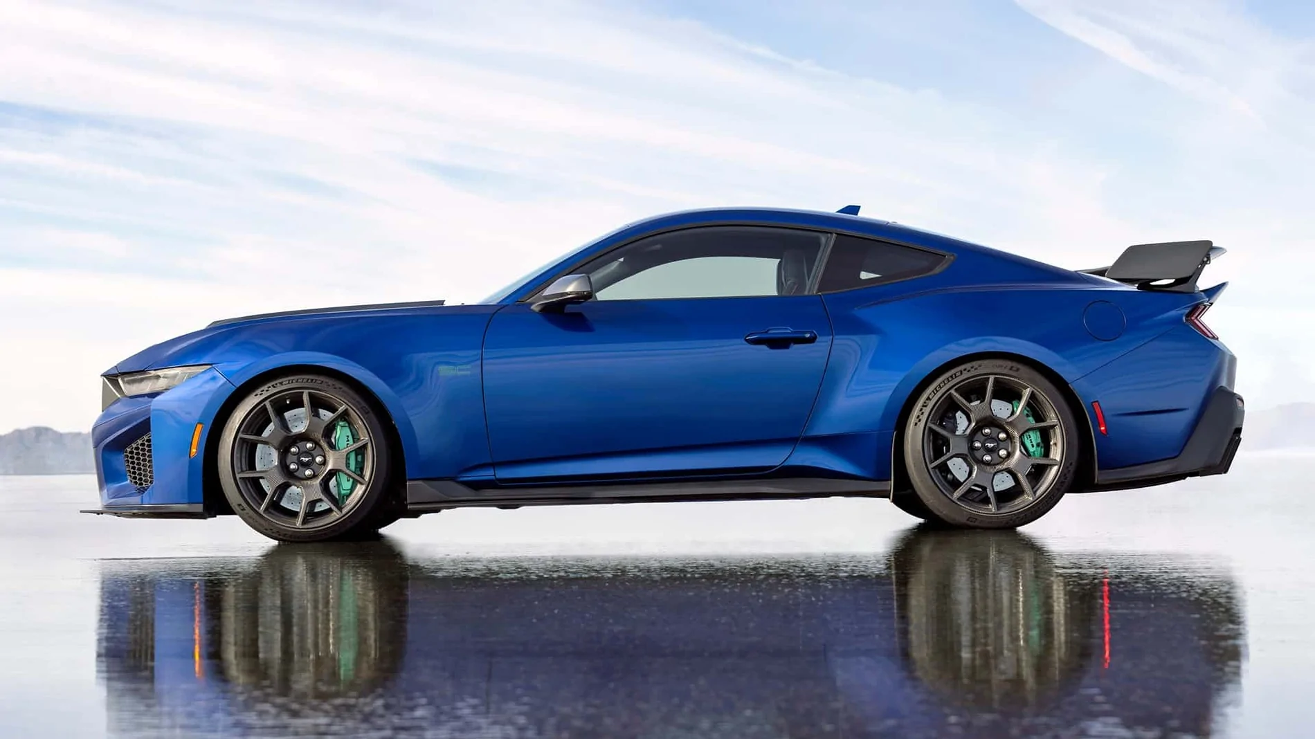 S650 Mustang 2026 Mustang Dark Horse SC - Official Specs, Photos, Videos 2026-ford-mustang-dark-horse-sc-track-pack-profil