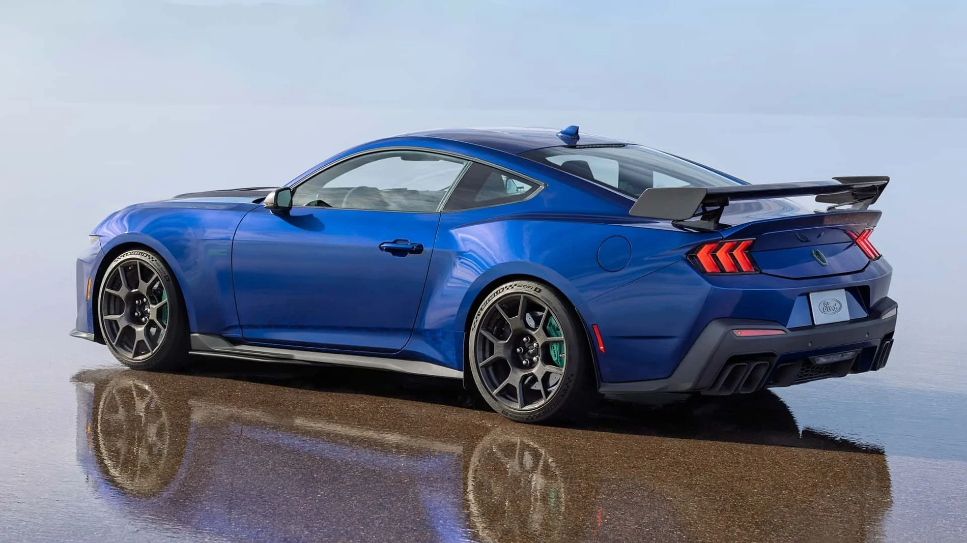 S650 Mustang 2026 Mustang Dark Horse SC - Official Specs, Photos, Videos 2026-ford-mustang-dark-horse-sc-track-pack-rear-3-4