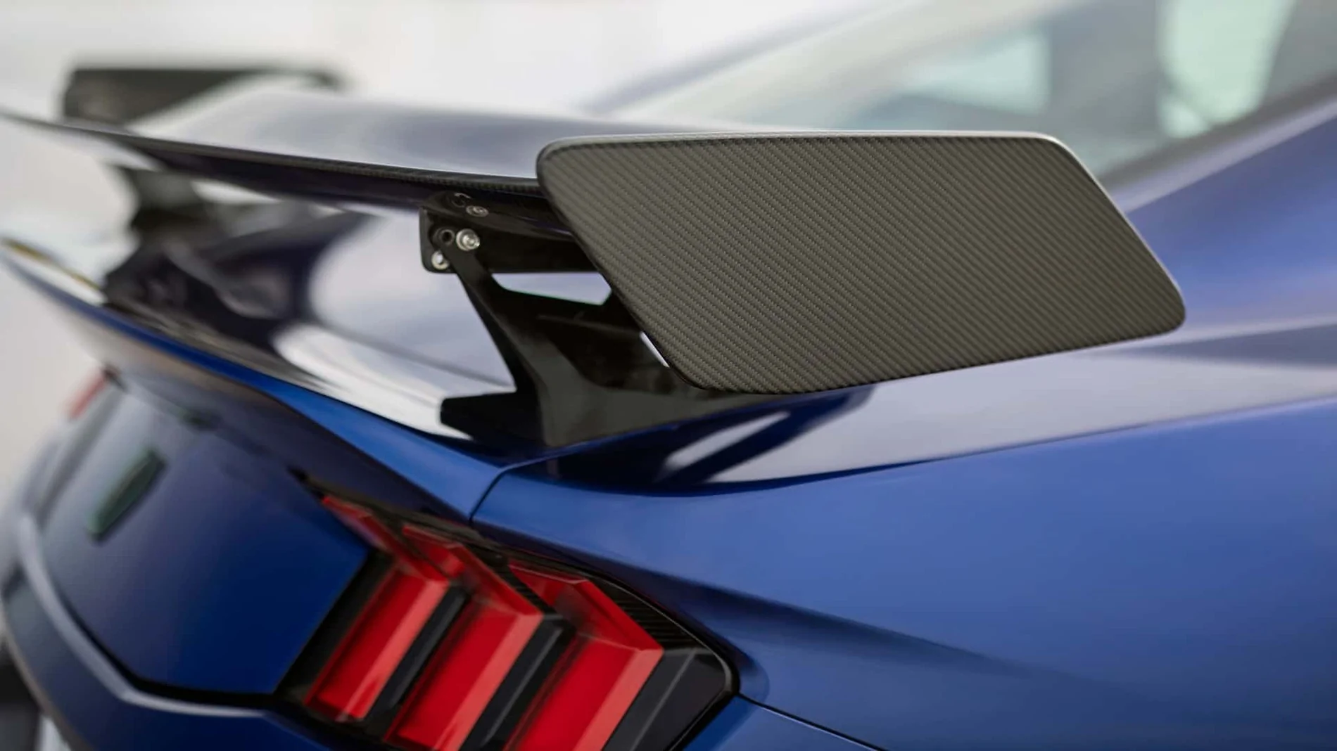 S650 Mustang 2026 Mustang Dark Horse SC - Official Specs, Photos, Videos 2026-ford-mustang-dark-horse-sc-track-pack-wing (2)