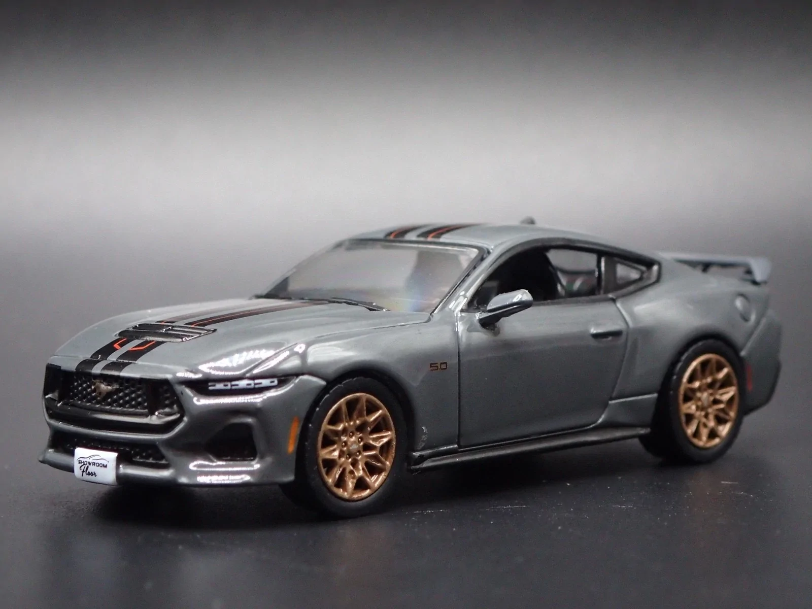 S650 Mustang First S650 2024 Ford Mustang Diecast! 1/18 Dark Horse in Carbonized Gray 1771626025200-oo