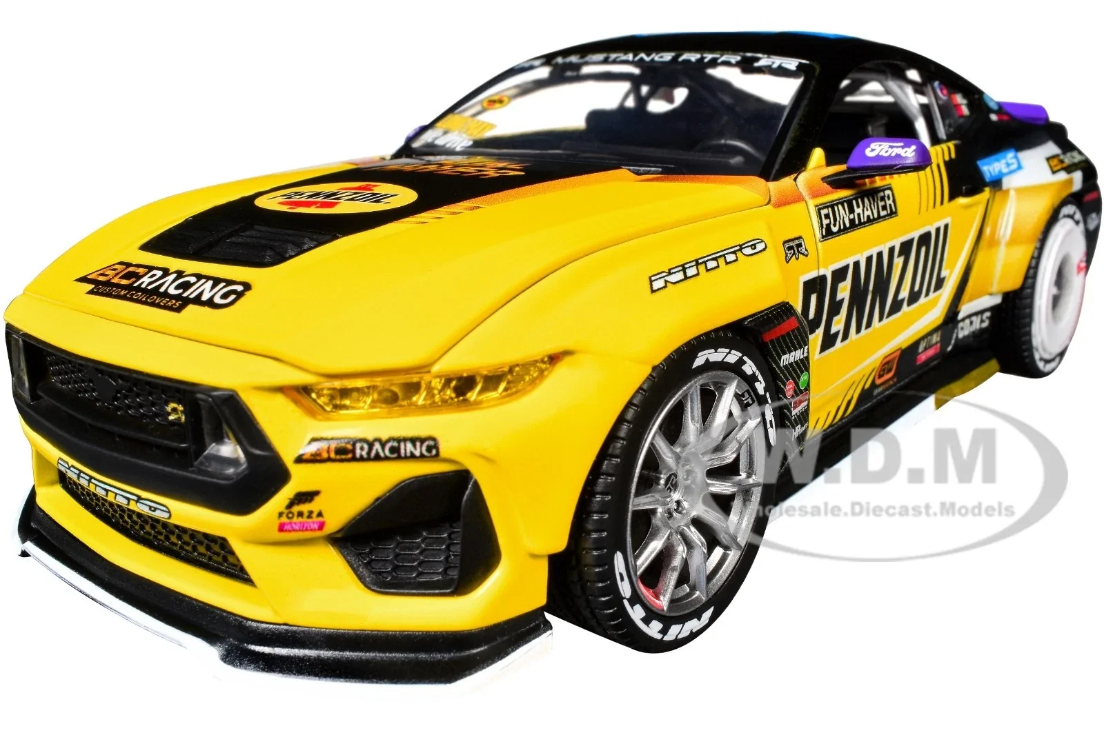 S650 Mustang First S650 2024 Ford Mustang Diecast! 1/18 Dark Horse in Carbonized Gray 1771626131244-vl