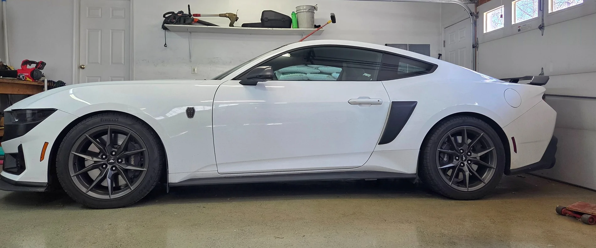 S650 Mustang 305/35R19 on a 10” wide wheel? 20260227_115855