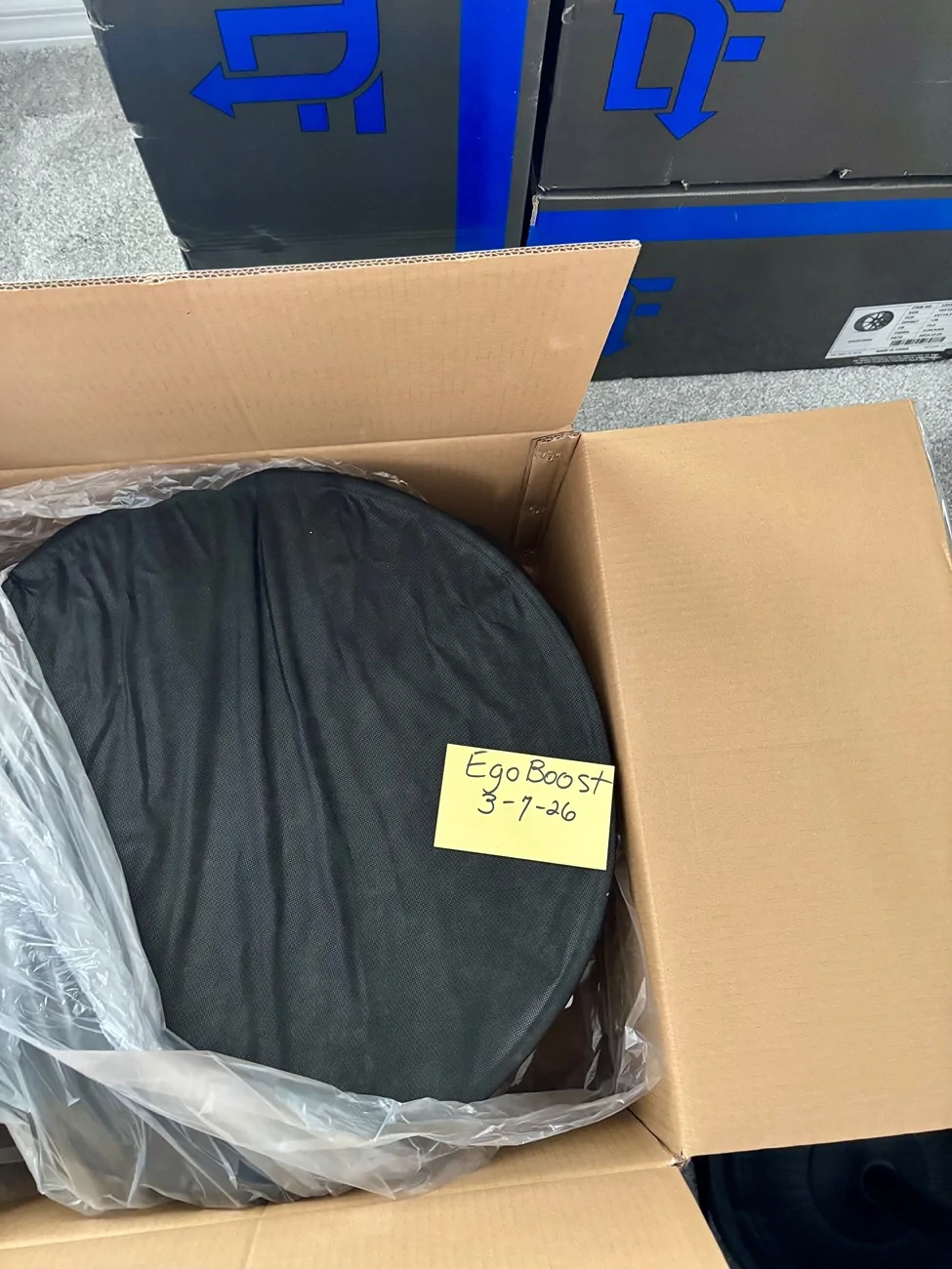 S650 Mustang $800 New in Box DF5V Blk 19x10 Square Wheels IMG_9739