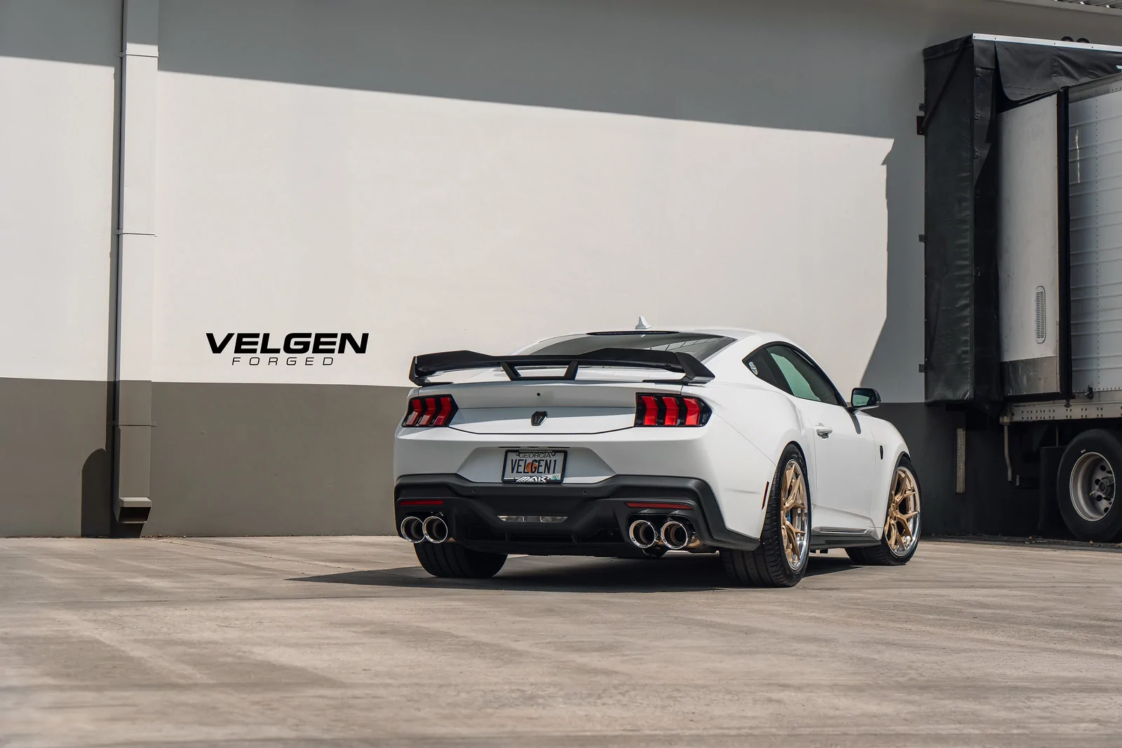 Velgen Forged Mustang Darkhorse-3.webp