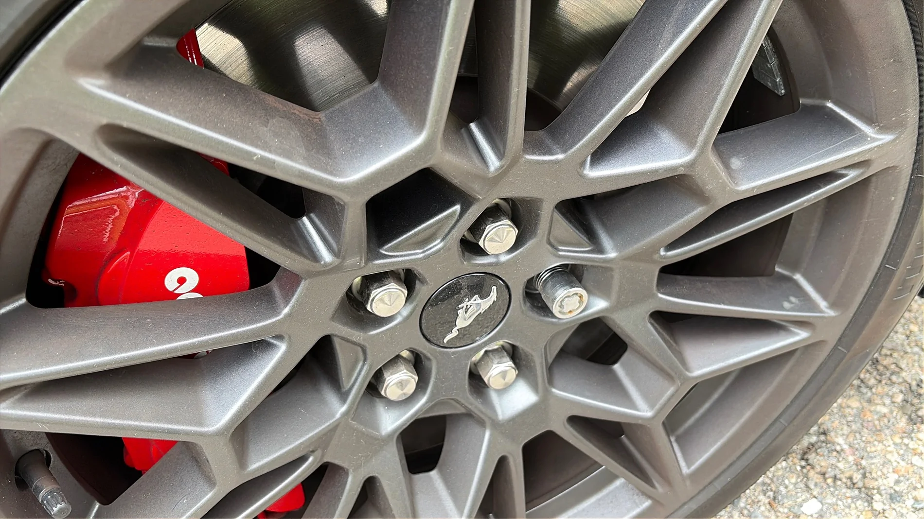 S650 Mustang Touch up paint for wheels IMG_1924