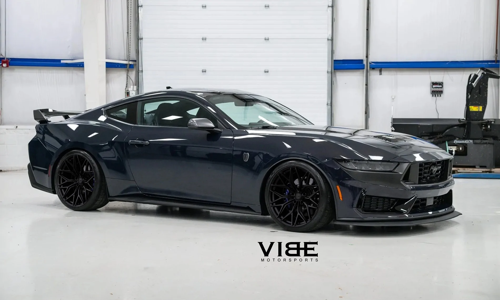 ford-mustang-s650-al13-flow-technik-fr80-wheels-1.webp