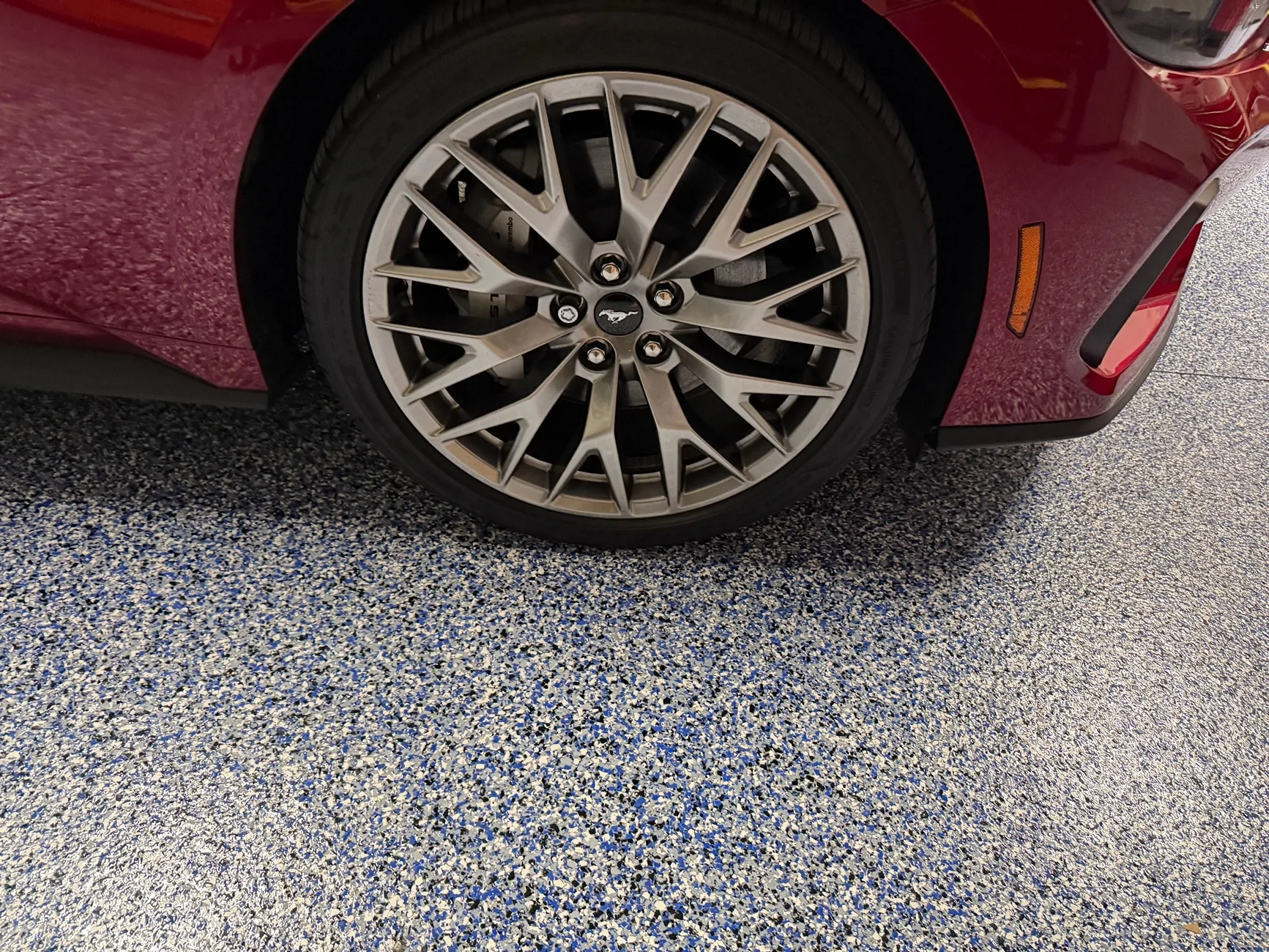 S650 Mustang Mustang optional 20" wheels IMG_0304