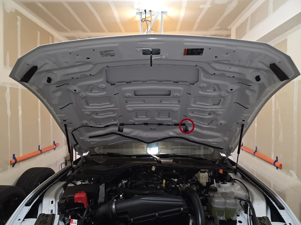 S650 Mustang Brand new car: wiper fluid hose was disconnected 20260410_161912