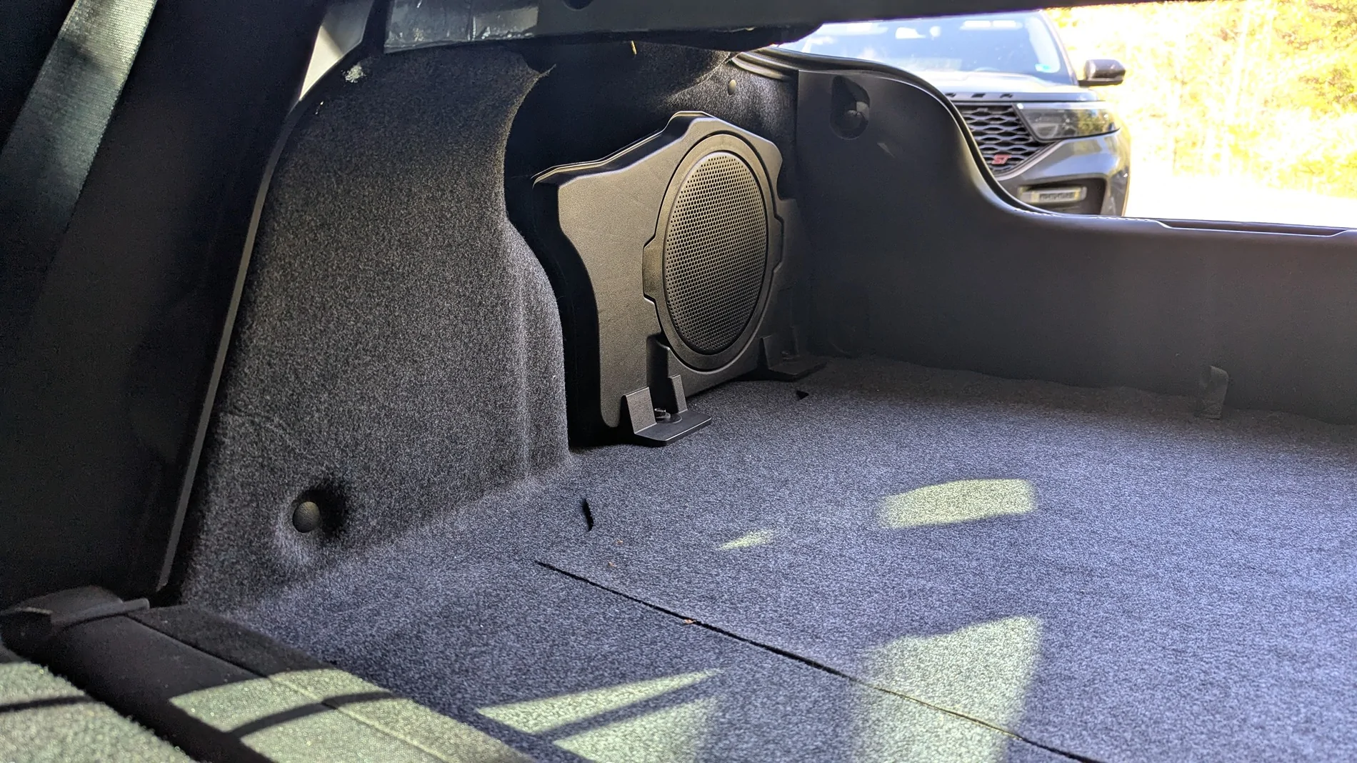 S650 Mustang Adding factory subwoofer into a model that didn't have it 1000001852