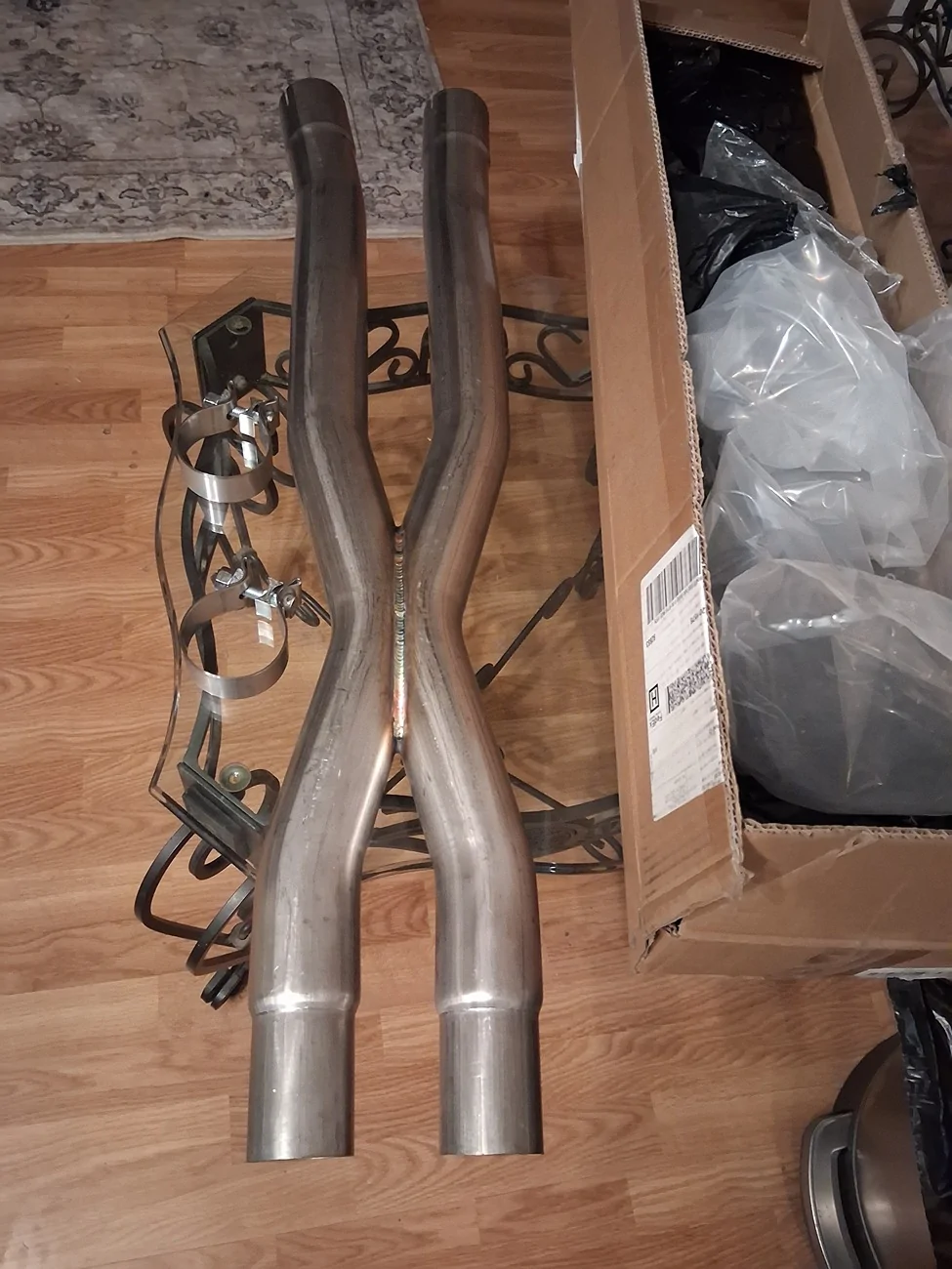 S650 Mustang X-pipe installation 20260430_051749