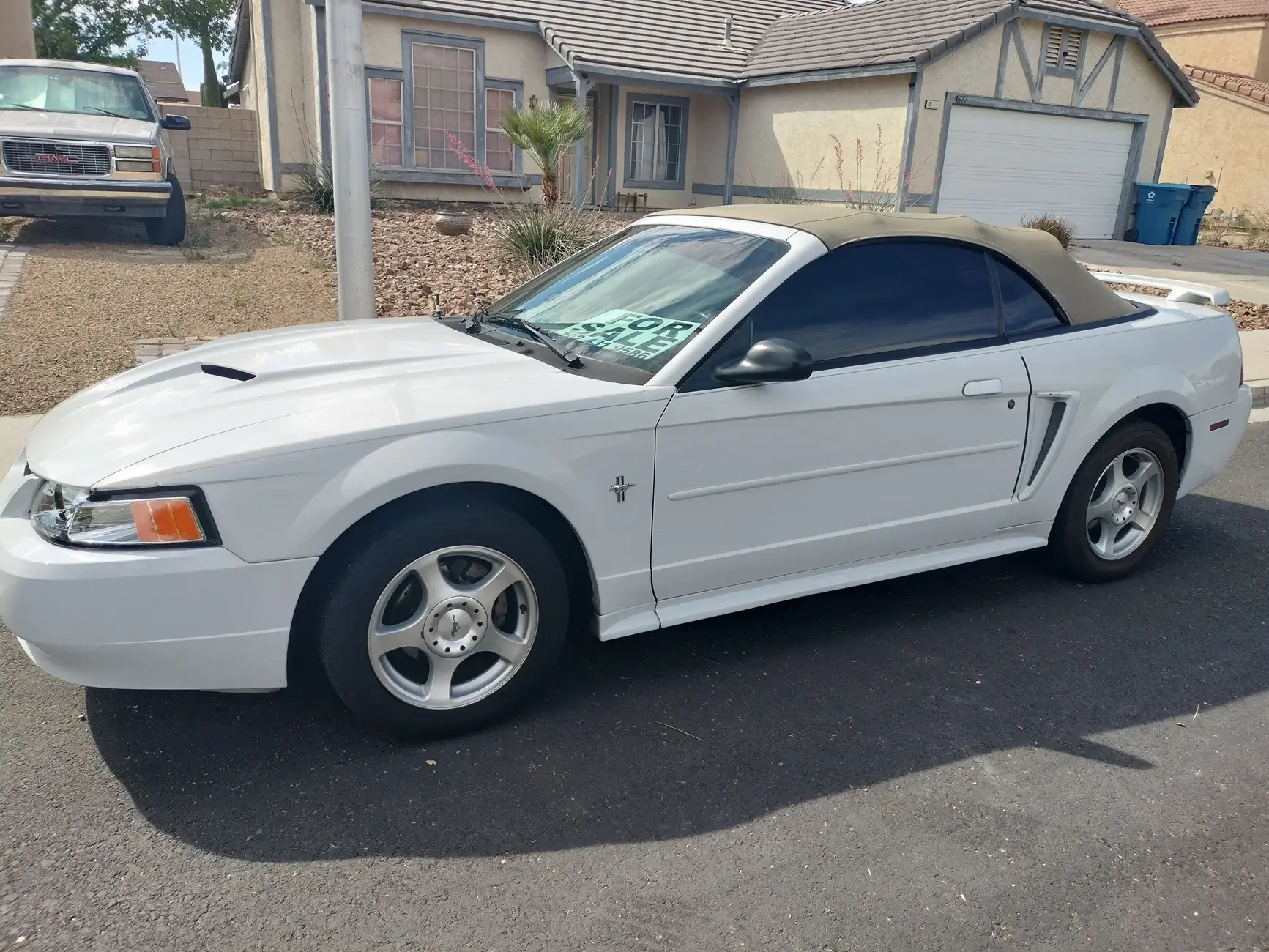S650 Mustang 2003 White Ford Mustang Convertible For Sale $7,000 image_2026-05-06_173038137