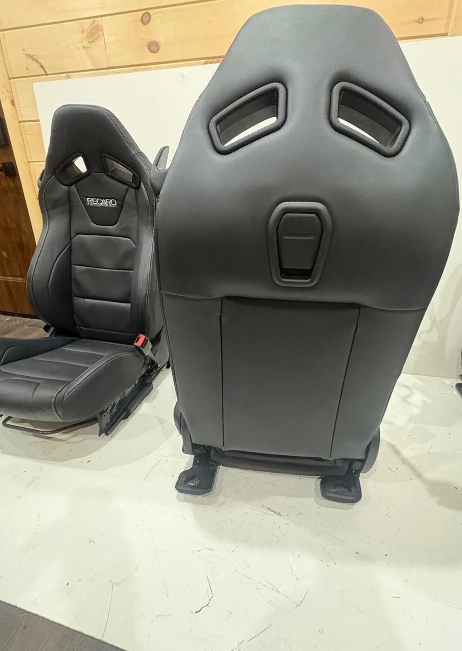 S650 Mustang Recaro seat set IMG_0180
