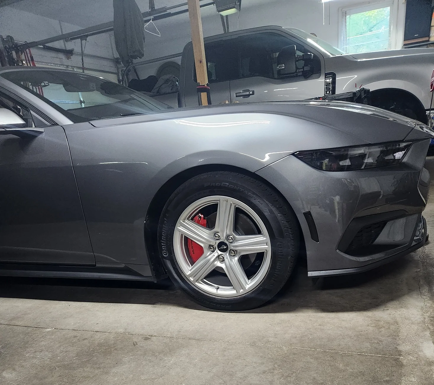 S650 Mustang Red calipers on Carbonized Gray Dark Horse — good idea or leave them black? Red caliper