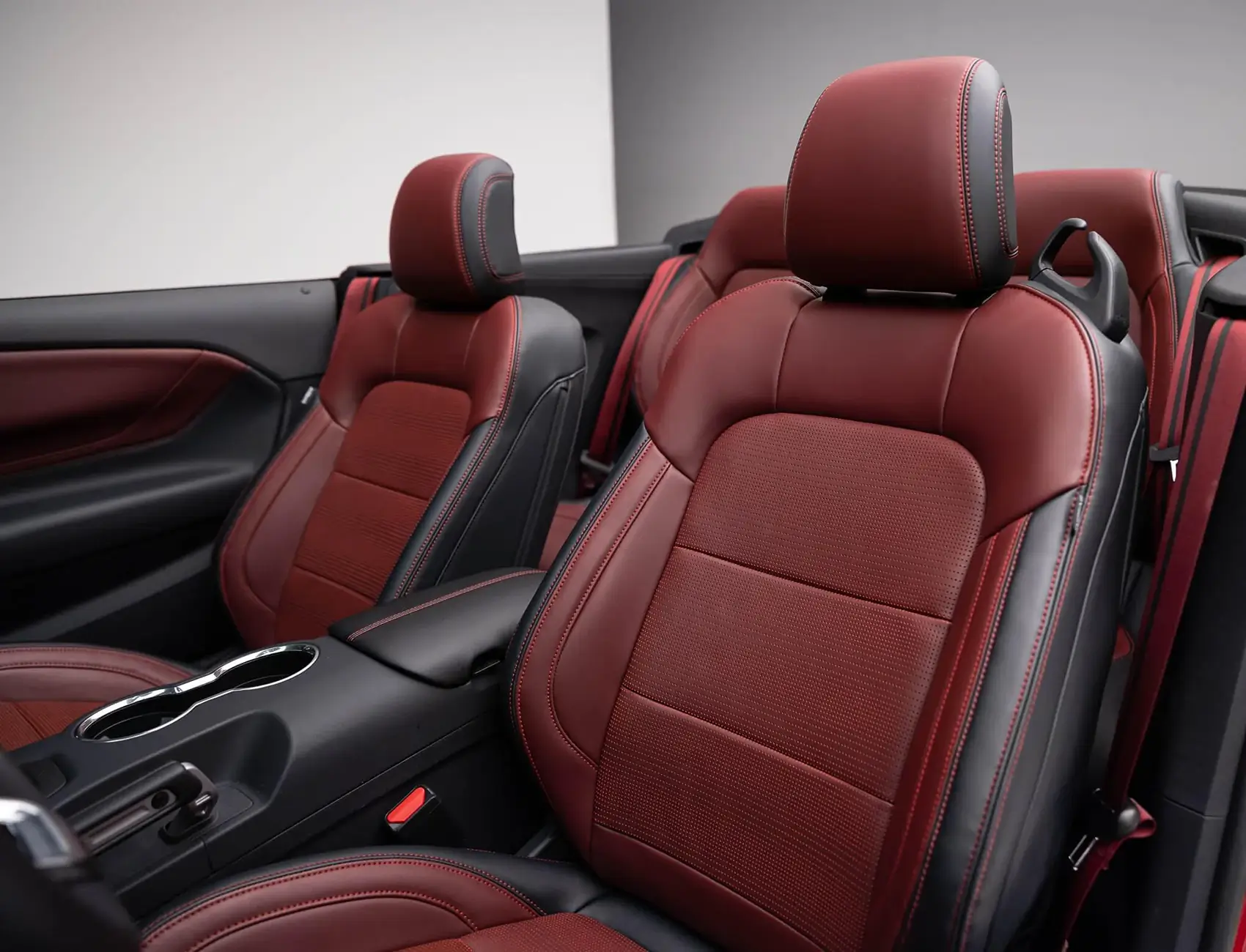 S650 Mustang Carmine red interior… is not red enough! 1779197214792-mf