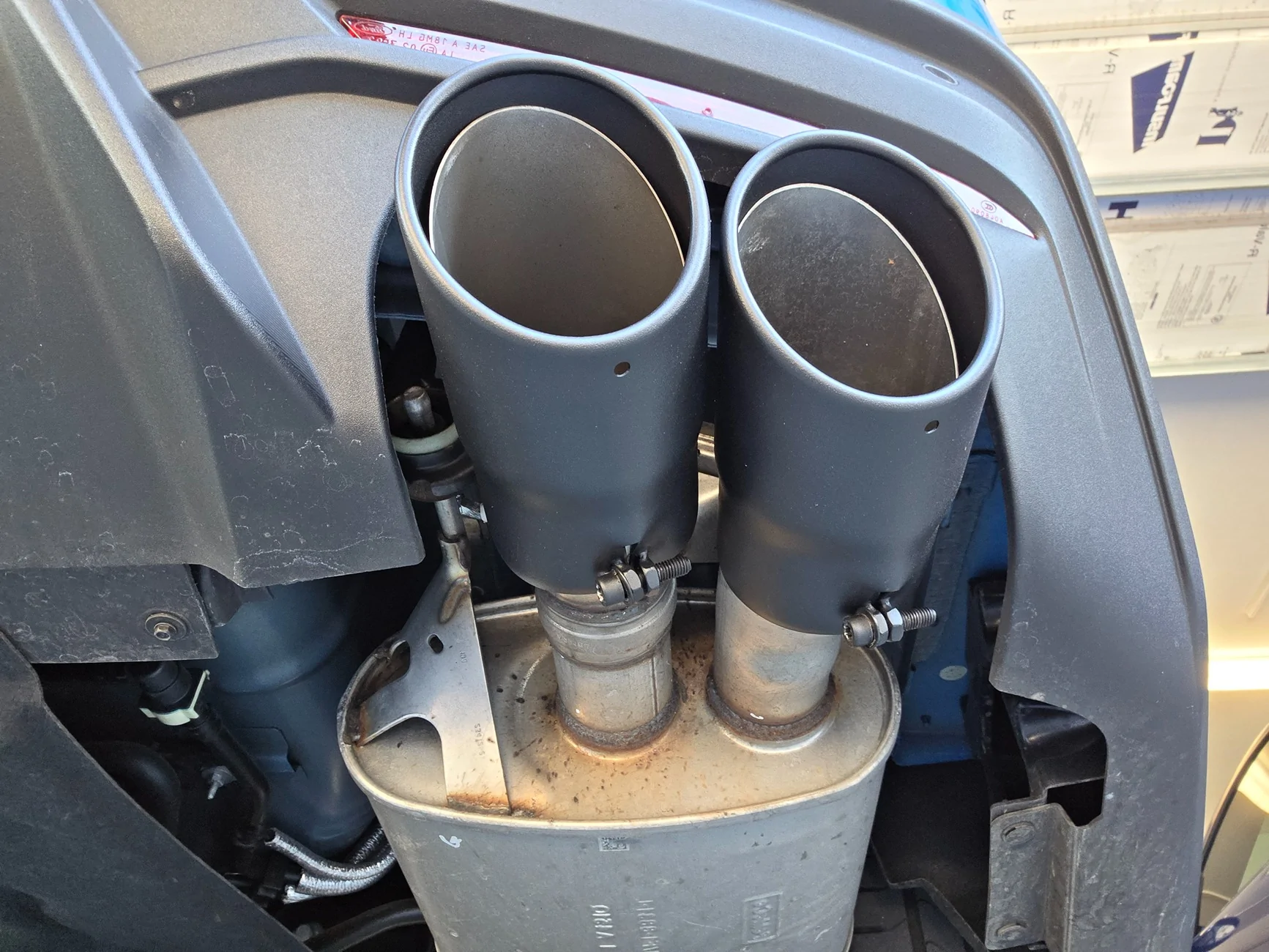 S650 Mustang Black exhaust tips installed 18171