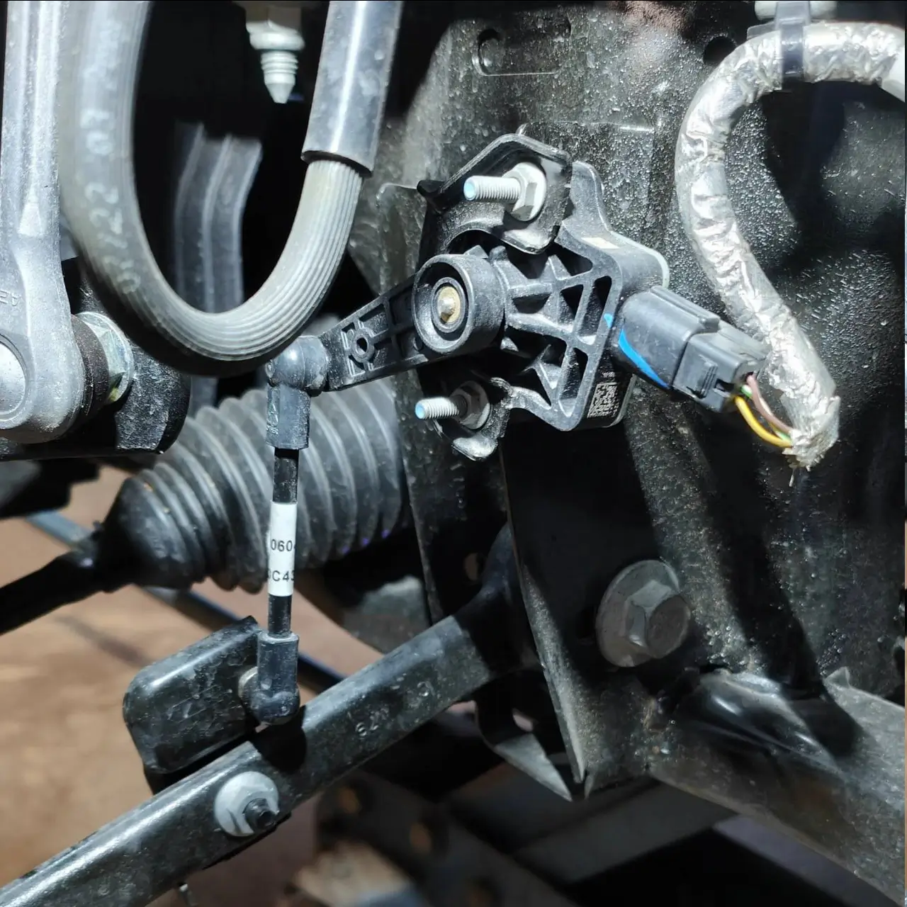 S650 Mustang Ride Height Sensors, going bagged, do I delete, relocate or leave them?? 1779599835620-la