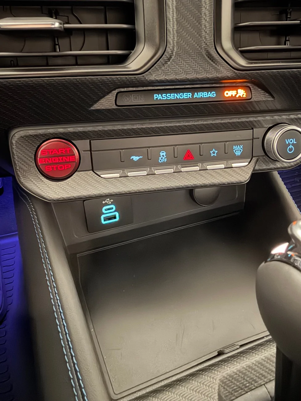 S650 Mustang Center Screen won’t turn on, system update or deeper electrical issues? IMG_5031