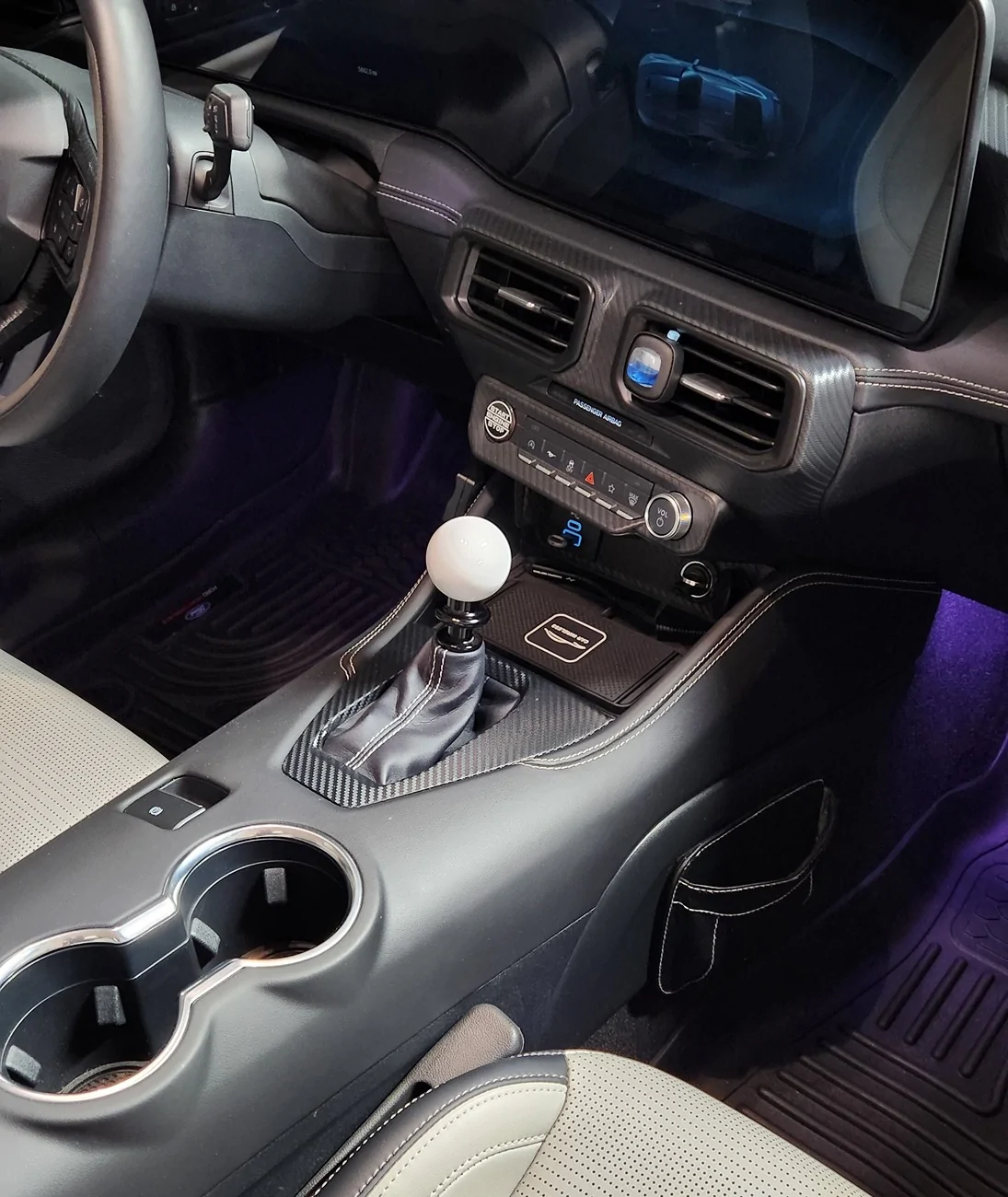 S650 Mustang I can’t keep my hands off my knob. Consol