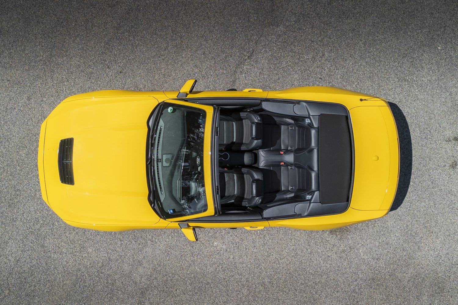 S650 Mustang Convertible covers for side when top is down..... ford_mustang_convertible__yellow_2024_005