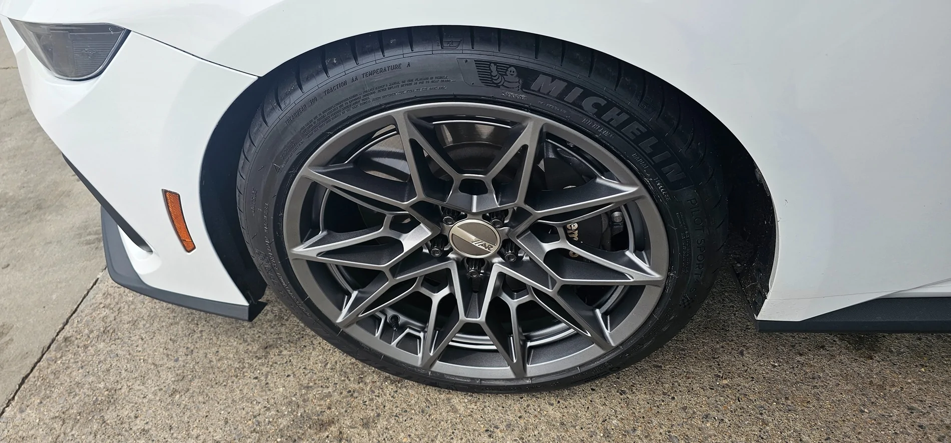 S650 Mustang Best tire size for 19x11 rear wheels 20260616_132651