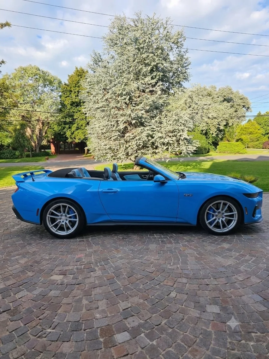 S650 Mustang Need specific picture Velgen VF5 Gloss Silver on a Grabber Blue Metallic 1782144148309