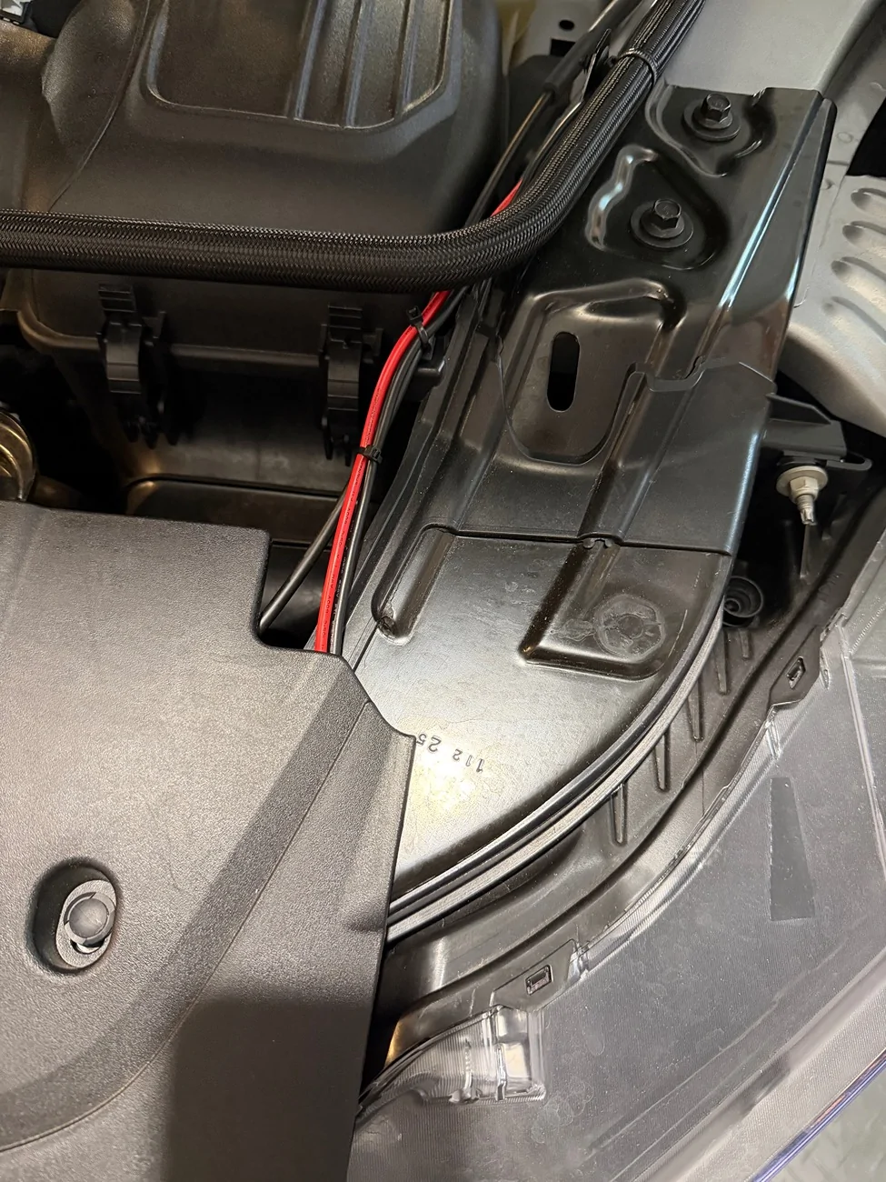 S650 Mustang Battery tender - no bonnet lift needed? IMG_0550