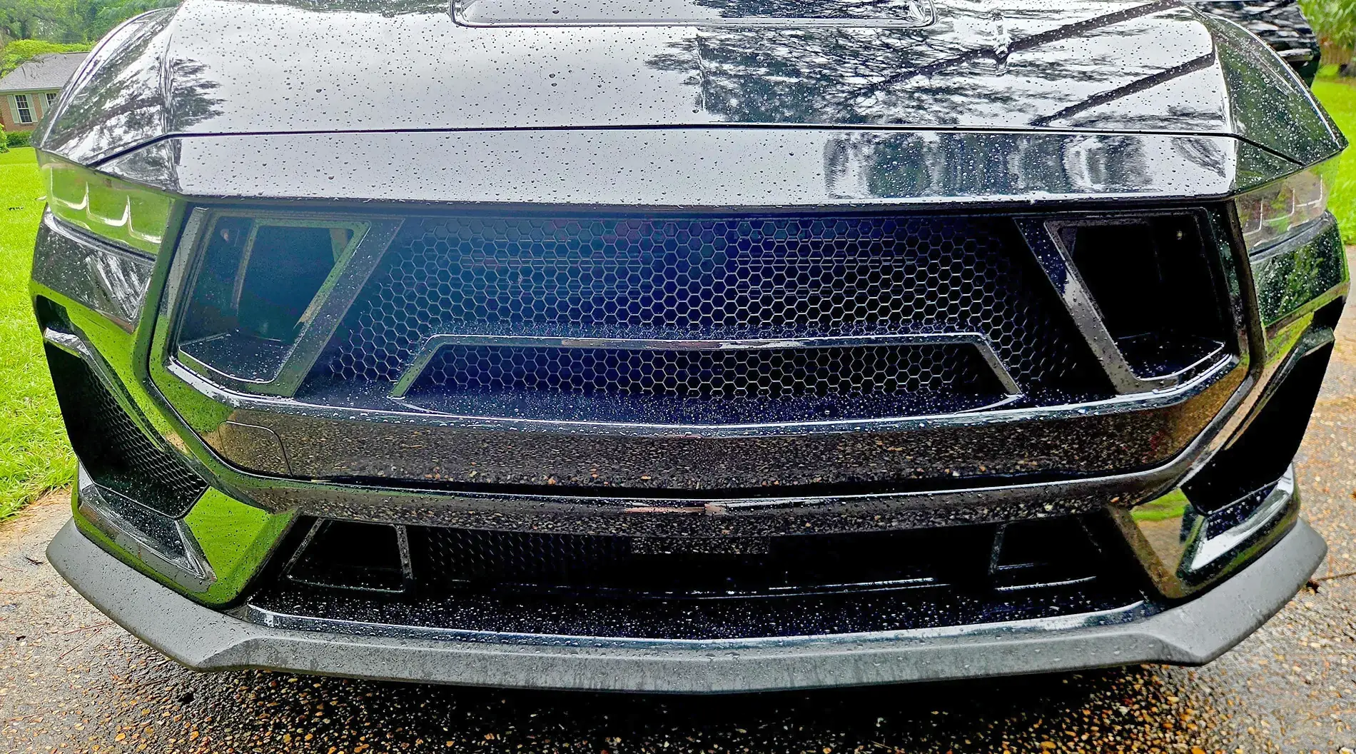 S650 Mustang Shelby Super Snake Style Grille Kit installed 599865-a0b739d53f834ee62b72b6f732b32502