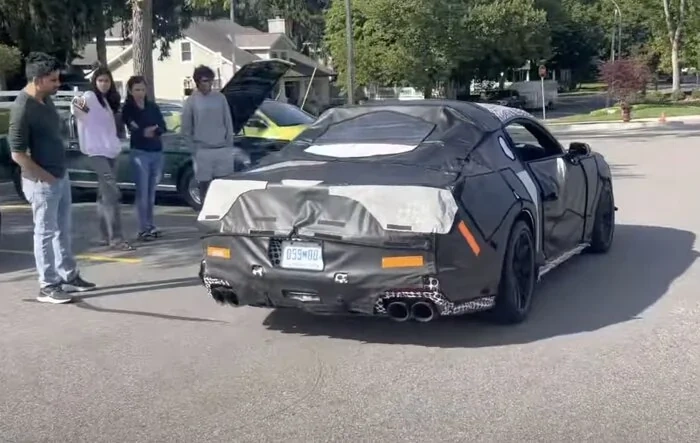 🔊 Video: S650 Mustang prototype walkaround, interior look and V8 exhaust revs (@ local Cars & Coffee)
