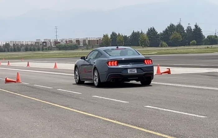 Video: S650 Mustang Testing on the Track - Mexico
