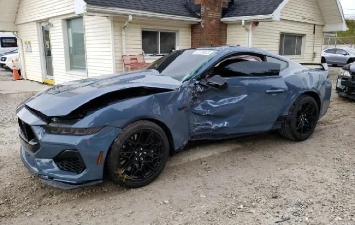 First totaled S650 Mustang appears on Copart