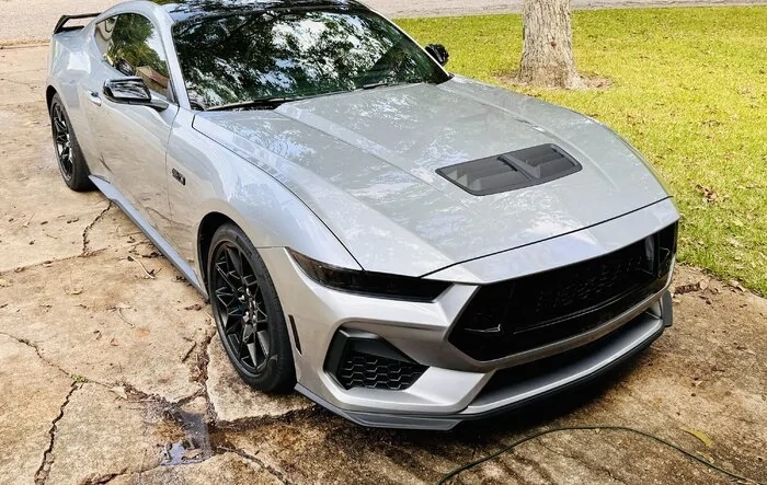 RTR hood vent installed!