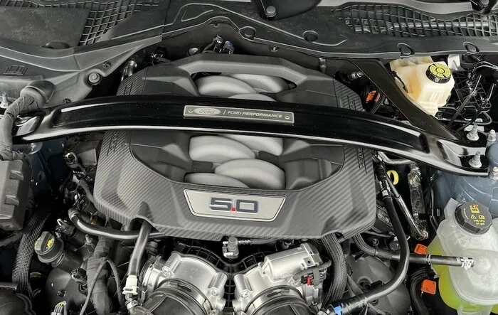 DIY (photo essay) for Ford Performance under hood strut brace kit