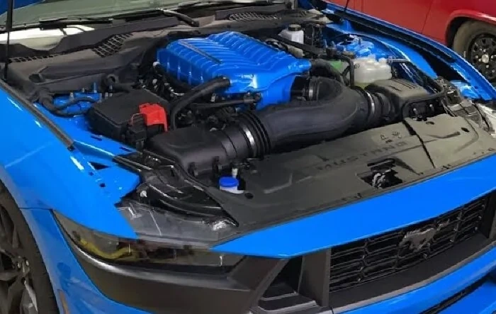 Whipple supercharger install & test drive on S650 Dark Horse