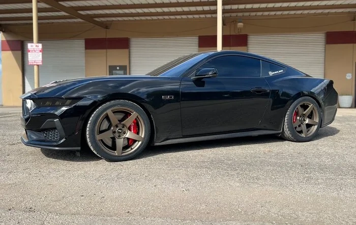 Bronze SVE R355 wheels + 305/35 rear 285/35 front tires installed