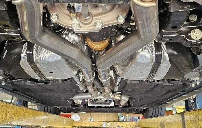 Borla S-Type CB + Borla Switchfire MP/Resonator Delete, Pics + Short Startup Vid