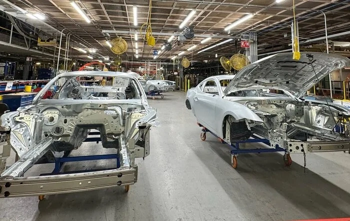 S650 Mustang Assembly Plant Video @ Flat Rock